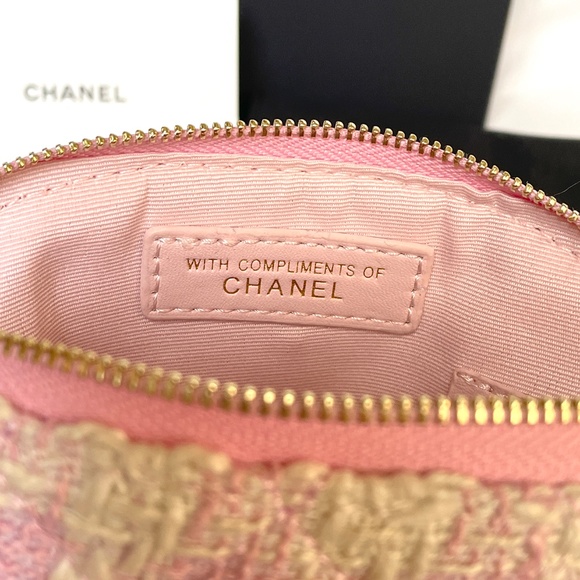 NEW CC Pink Tweed Mini with Box & Dust Bag Chain - Picture 8 of 10